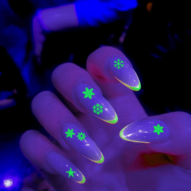 Glow In The Dark Nail Designs – GellyDrops